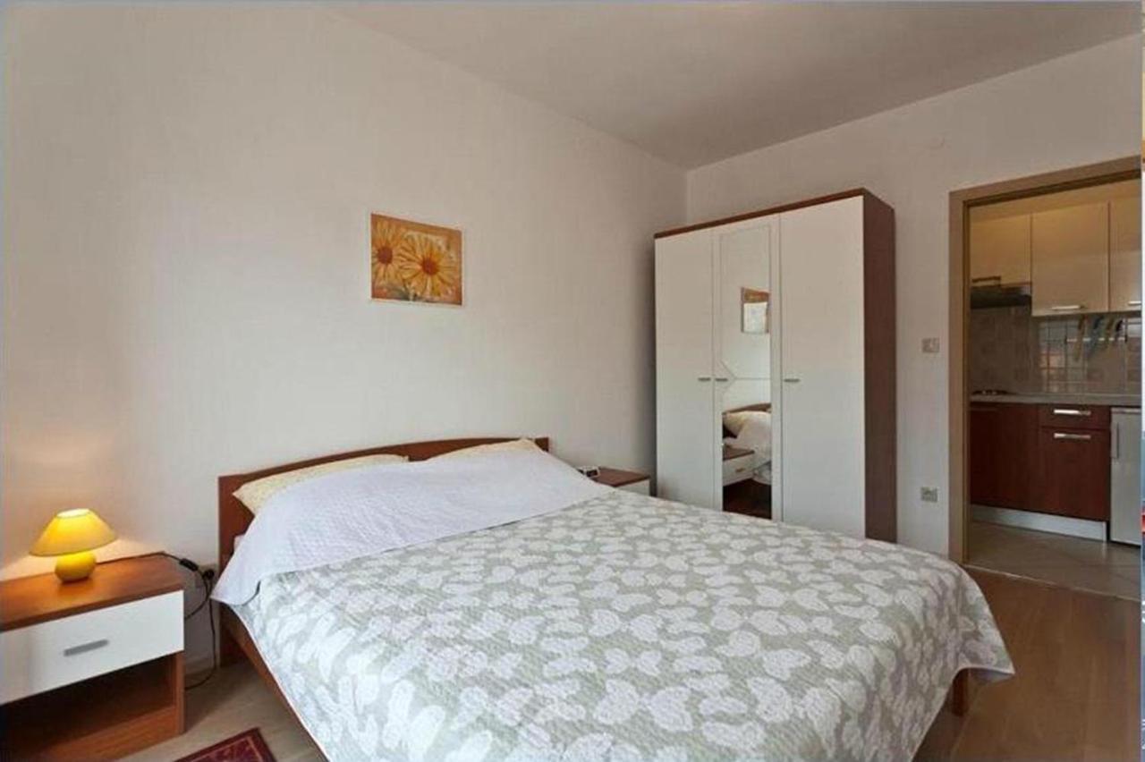 Apartmani Roic Stari Grad  Buitenkant foto