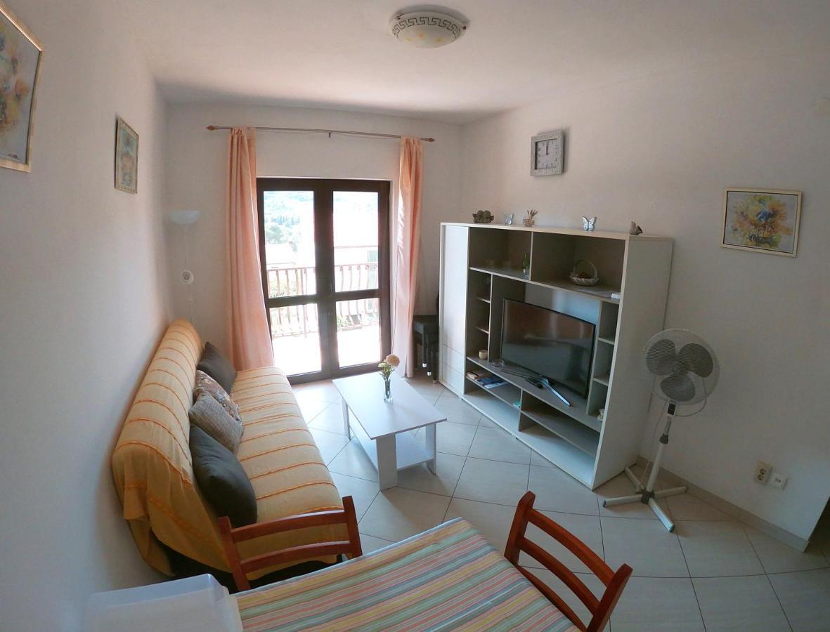 Apartmani Roic Stari Grad  Buitenkant foto